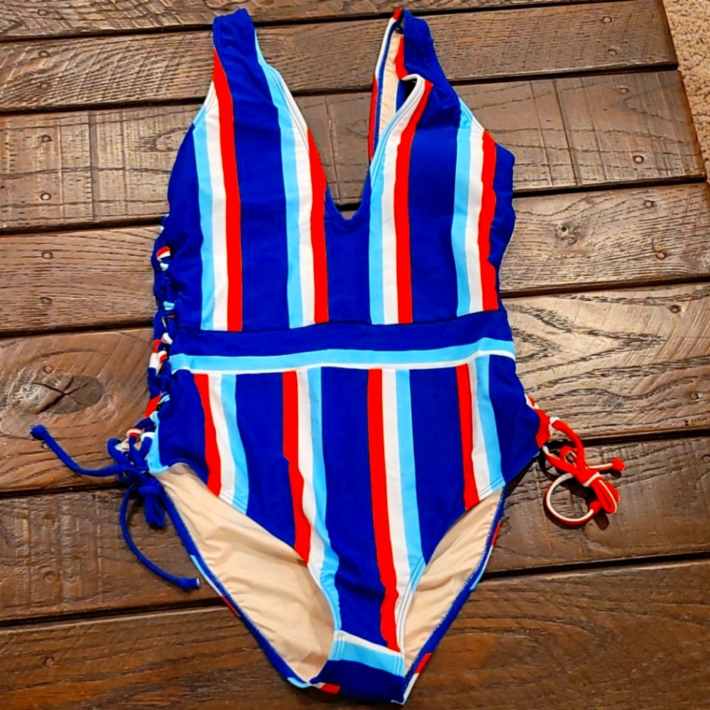 NWT Cupshe Stripe Deep V One Piece Large